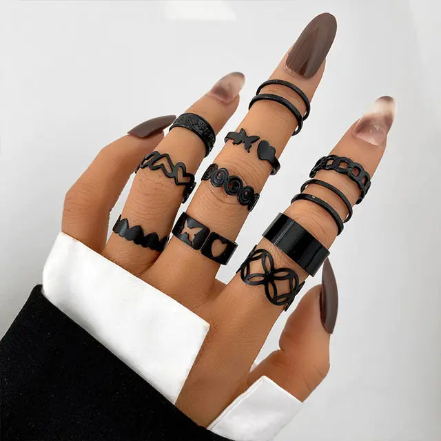 Heart Black Rings Set